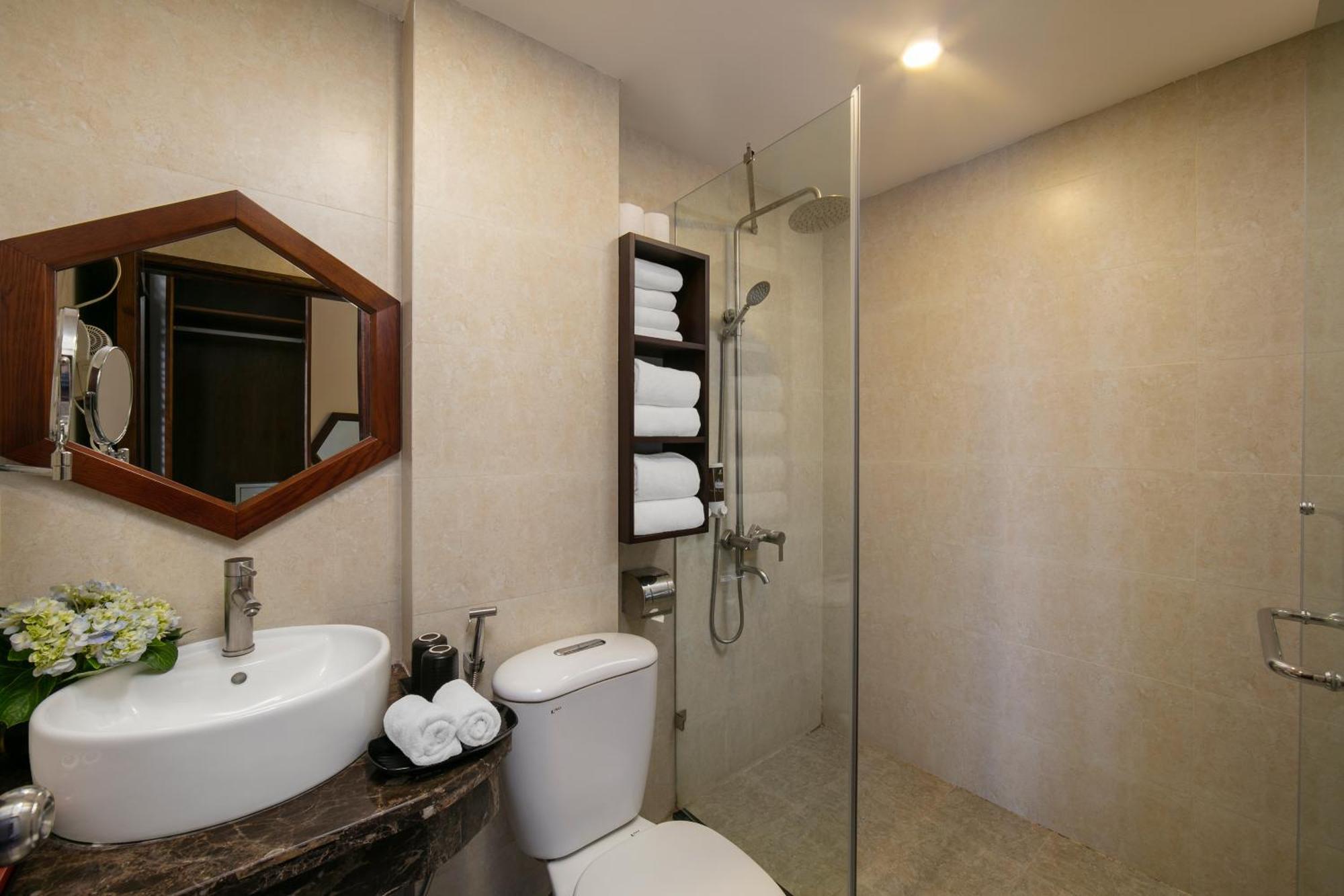 Victory Legend Hotel & Spa Hanoi Bagian luar foto
