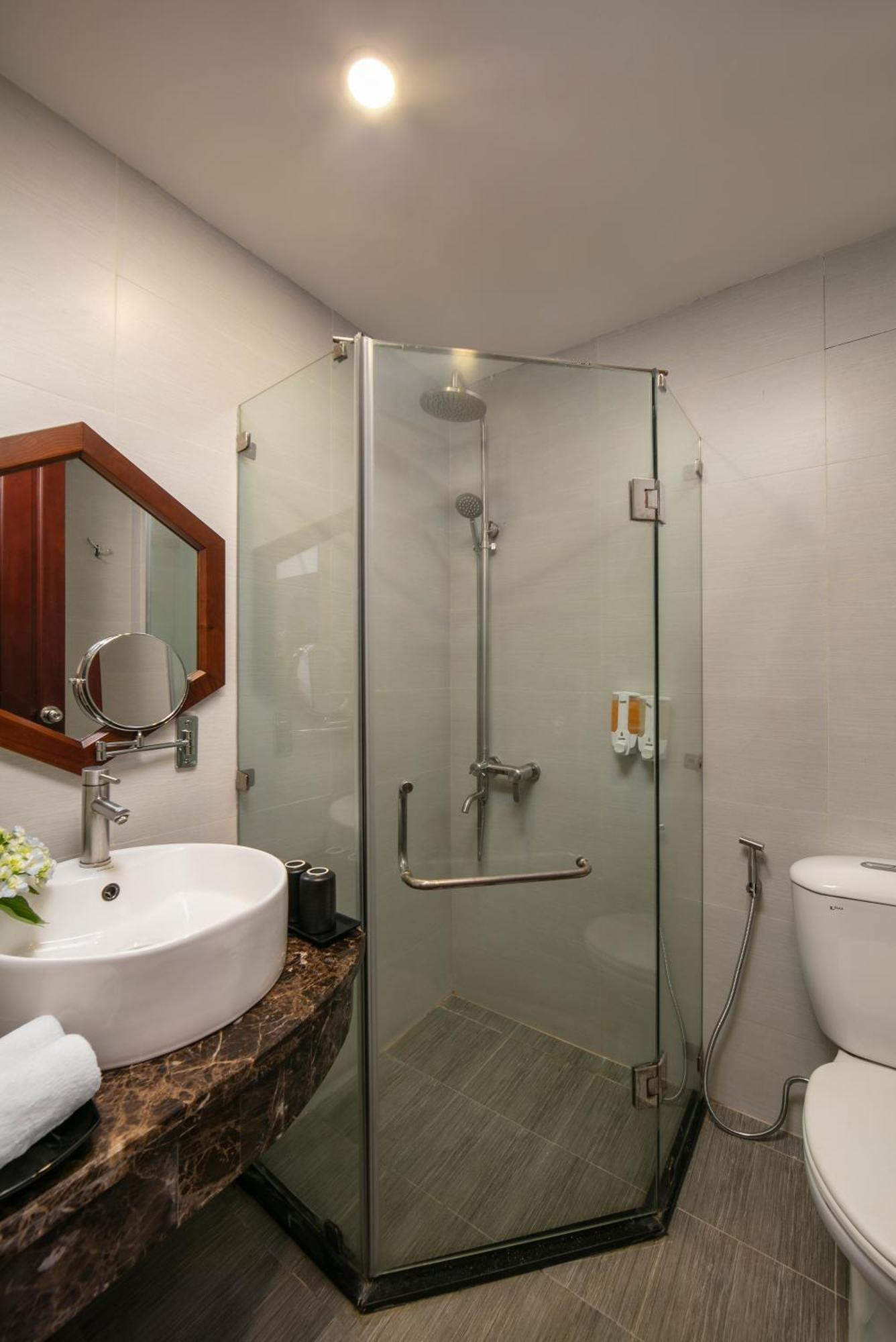 Victory Legend Hotel & Spa Hanoi Bagian luar foto